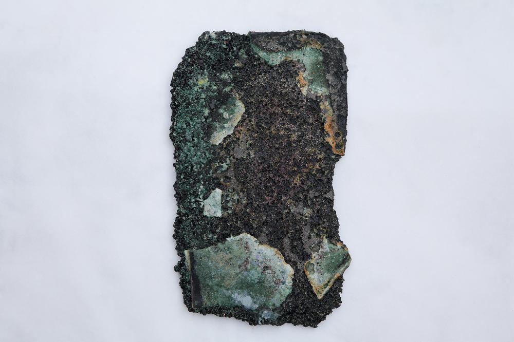 Spring#15 2016
Bronze, sand, silice, pigment
23 x 16 x 2,5 cm.
