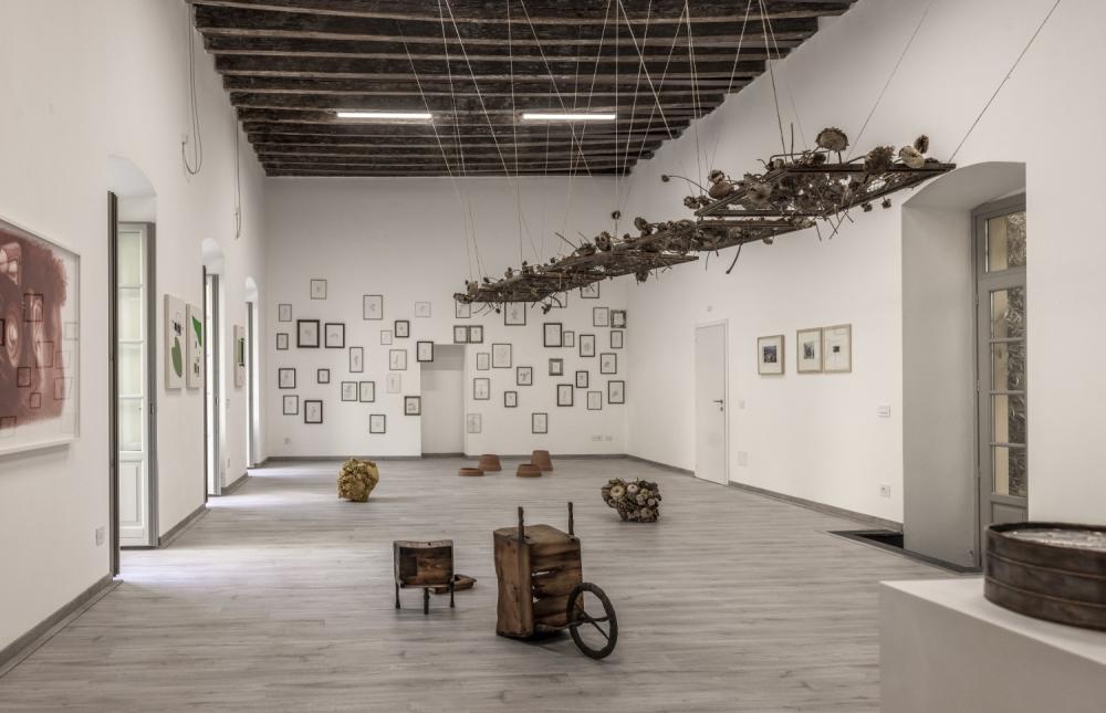 Vista della mostra collettiva L'Italia è un giardino